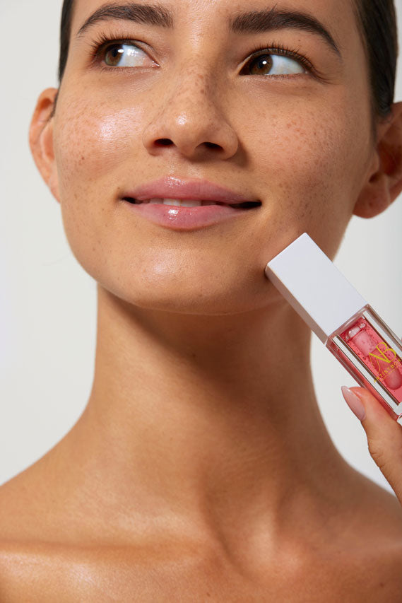 Artistboxxx Botanical Lip Oil - Strawberry