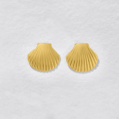 Caspian Clam Stud Earrings